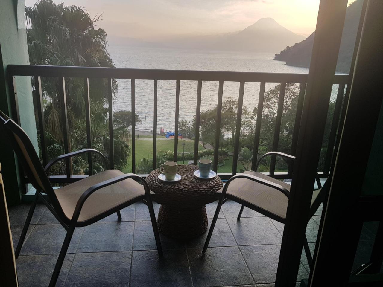 The Paradise Of Atitlan Suites - Free Breakfast Supplies Panajachel Exterior foto