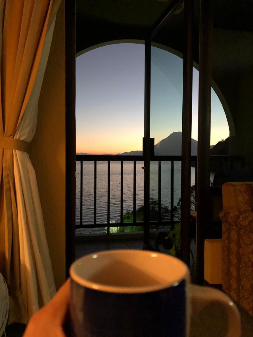 The Paradise Of Atitlan Suites - Free Breakfast Supplies Panajachel Exterior foto