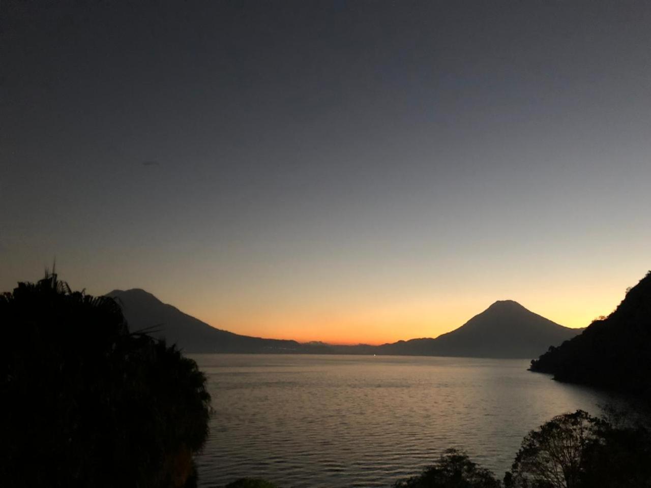 The Paradise Of Atitlan Suites - Free Breakfast Supplies Panajachel Exterior foto